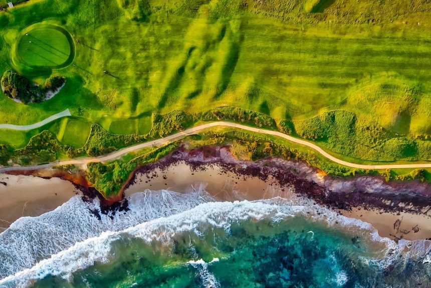 The Greatest Golfer, Jack or Tiger?